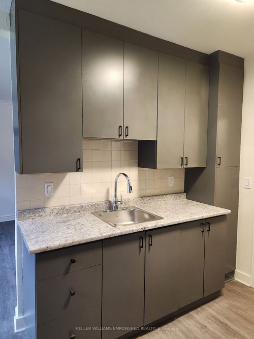 1-2550 Keele Street, North York, ON, M6L2N8 | Card Image