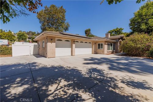 4133 Rogers Ln, Spring Valley, CA, 91977-1256 | Card Image