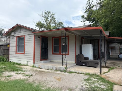 2826 Roselawn Rd, San Antonio, TX, 78226-1318 | Card Image