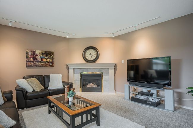 4417 221 A Street, House other with 4 bedrooms, 2 bathrooms and 6 parking in Langley BC | Image 17