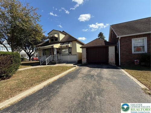 442 Willing St, TAMAQUA, PA, 18252-1625 | Card Image