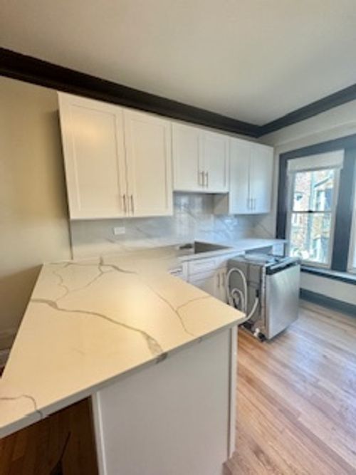 apt-2-1953 Sunnyside Ave, Chicago, IL, 60640-7688 | Card Image