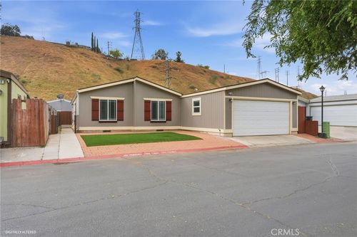 spc-98-700 E Washington St, Colton, CA, 92324-4174 | Card Image