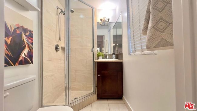 APT-203 - 5633 Carlton Way, Condo with 2 bedrooms, 3 bathrooms and null parking in Hollywood CA | Image 7