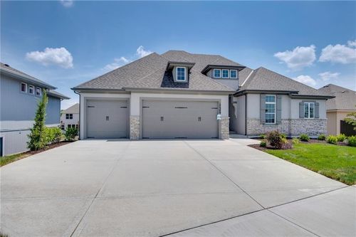 25080 W 141st Terrace, Lenexa, KS, 66227 | Card Image