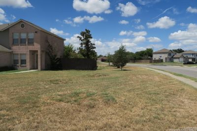 5011 Teall Falls, House other with 3 bedrooms, 2 bathrooms and null parking in San Antonio TX | Image 2