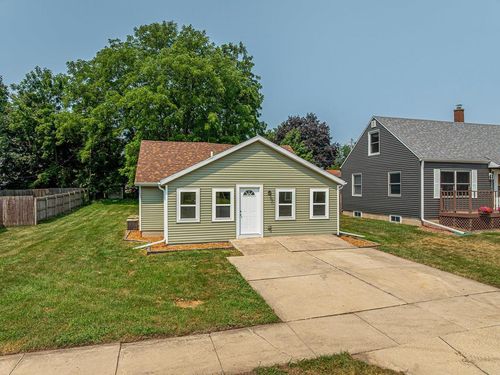 2313 15th Ave, Monroe, WI, 53566-3406 | Card Image