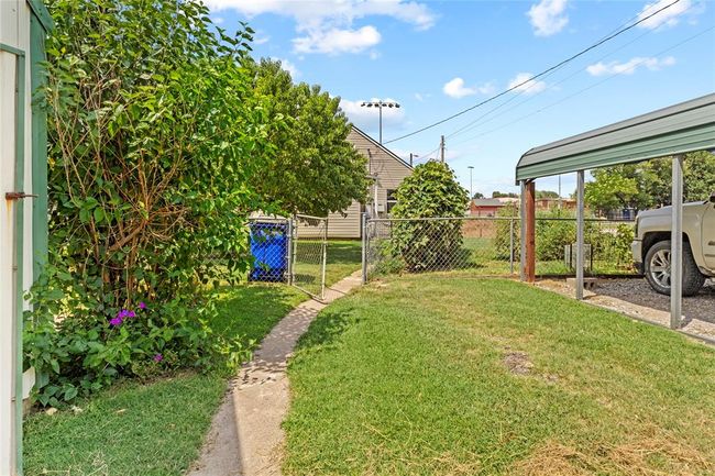 View of yard | Image 5