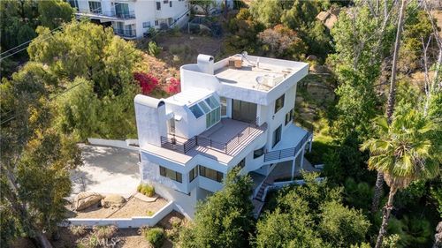 9314 Stevens Way, Canoga Park, CA, 91304-1200 | Card Image