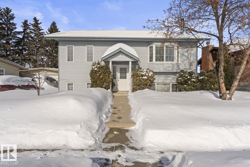4712 49 Ave, Cold Lake, AB, T9M1Y3 | Card Image
