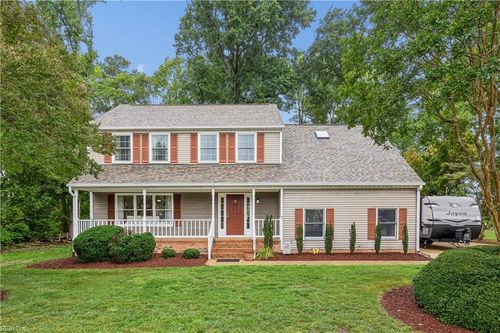 129 Stone Lake Ct, Yorktown, VA, 23693-3715 | Card Image