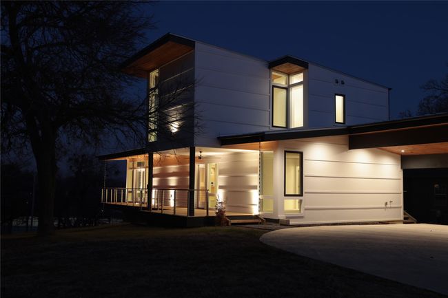 715 N Elm St, House other with 3 bedrooms, 3 bathrooms and null parking in Sherman TX | Image 4
