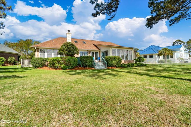 6042 Dolphin Rd, House other with 3 bedrooms, 2 bathrooms and 2 parking in Oriental NC | Image 37