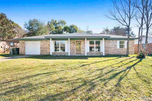1231 Fort Smith Cir, Pensacola, FL, 32505-3944 | Card Image