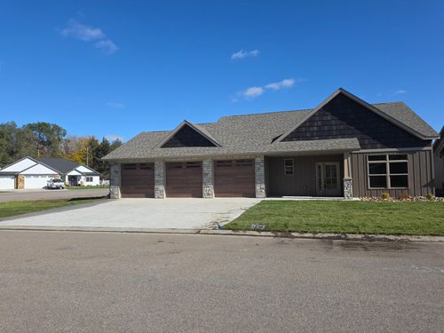 2016 Forest Ct, Saint Cloud, MN, 56303-5402 | Card Image