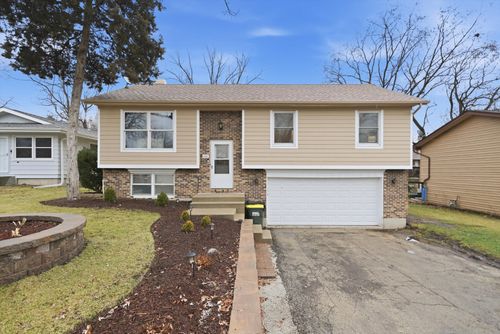 600 Seminole Trl, Lake In The Hills, IL, 60156-1529 | Card Image