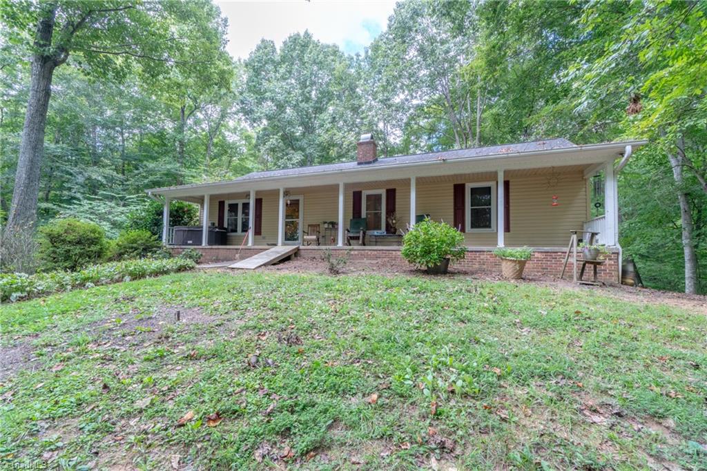 Friendship Circle Rd, East Bend, NC 27018