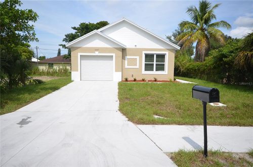 3305 Bassie Ct, Fort Myers, FL, 33916-4557 | Card Image
