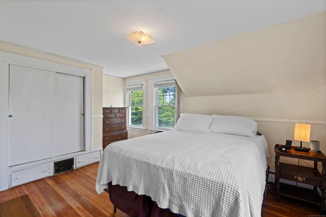 136 Bloomfield Ave, House other with 3 bedrooms, 2 bathrooms and 3 parking in Windsor CT | Image 21