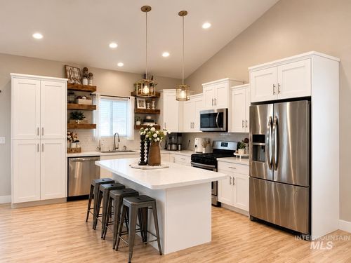 281 Glacier Meadows Way, Kimberly, ID, 83341-5290 | Card Image
