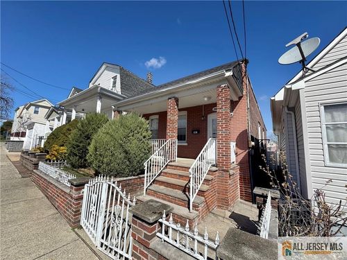 344 Arnold Avenue, Perth Amboy, NJ, 08861 | Card Image