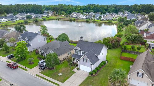 182 Highwoods Plantation Ave, Summerville, SC, 29485-6407 | Card Image
