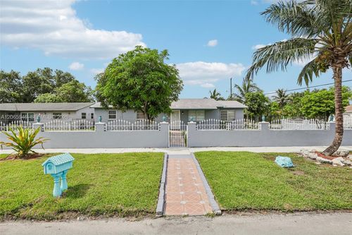3398 Nw 212th St, Miami Gardens, FL, 33056-1016 | Card Image