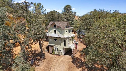 2595 Heney Ln, Valley Springs, CA, 95252-9447 | Card Image