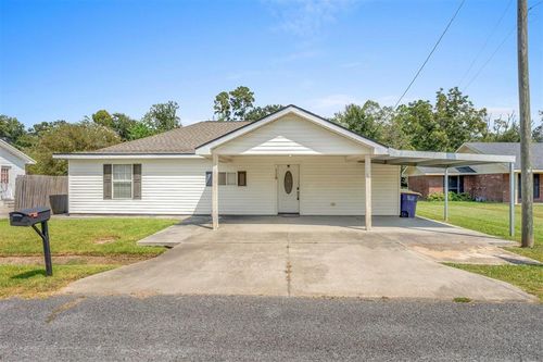 116 N Lightner Ave, Iowa, LA, 70647-7006 | Card Image