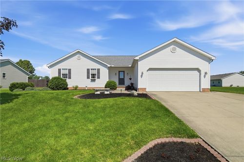 1040 Lanedale St Nw, Massillon, OH, 44647-8604 | Card Image