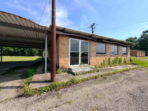 915 E Gibson, Jasper, TX, 75951 | Card Image