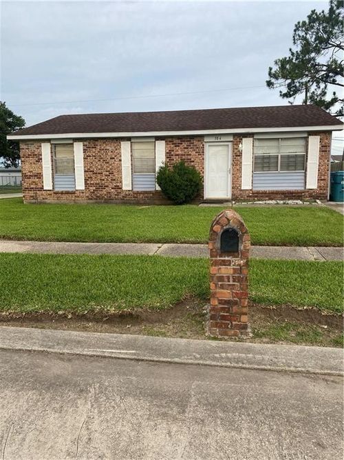 384 Layman St, Avondale, LA, 70094-2562 | Card Image