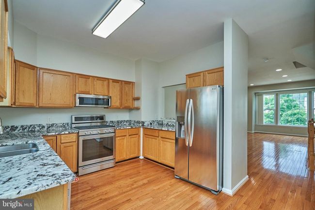 6362 Dakine Cir, Townhouse with 3 bedrooms, 4 bathrooms and null parking in SPRINGFIELD VA | Image 25