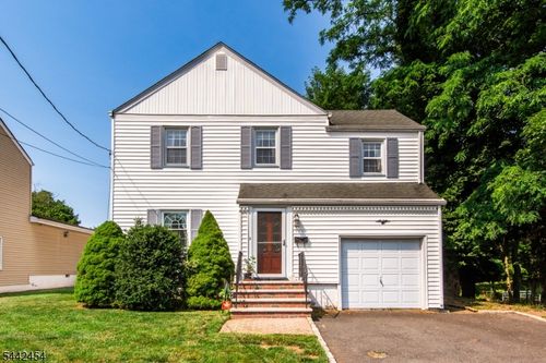 906 Maurice Ave, Rahway, NJ, 07065-2103 | Card Image
