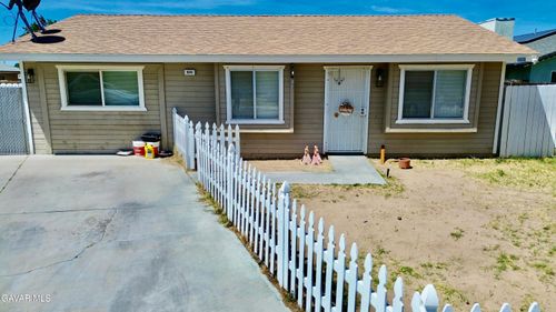809 S Sunset Street, Ridgecrest, CA, 93555 | Card Image