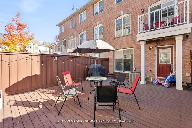 20 Lawrencetown St, House attached with 5 bedrooms, 4 bathrooms and 2 parking in Ajax ON | Image 33