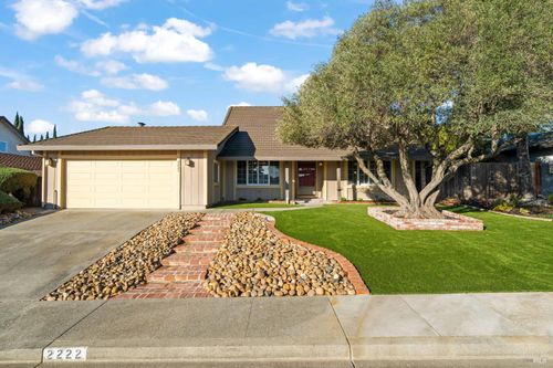 2222 Madrone Dr, Fairfield, CA, 94534-1719 | Card Image