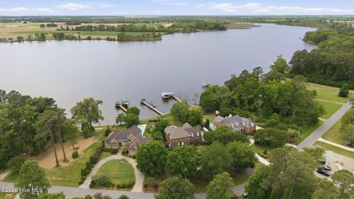 932 Small Dr, Elizabeth City, NC, 27909-8404 | Card Image