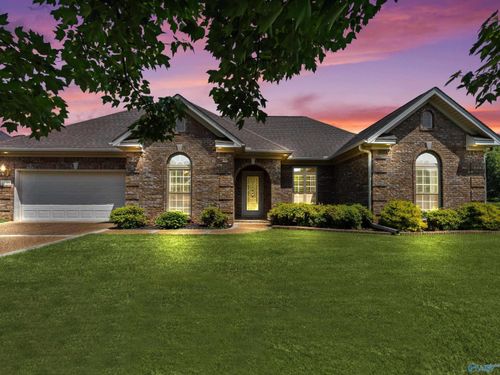 2206 Rockingham Ln Sw, Decatur, AL, 35603-4237 | Card Image