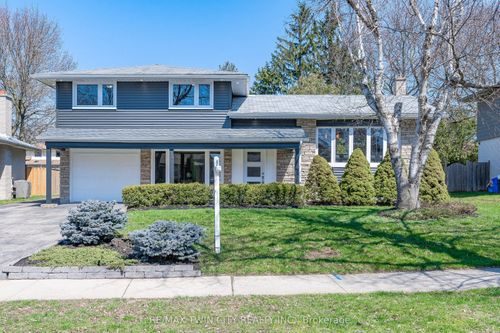 34 Bradley Dr, Kitchener, ON, N2A1K4 | Card Image