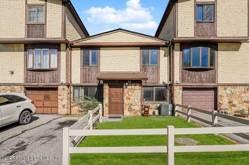 15 Parkview Loop, Staten Island, NY, 10314-1661 | Card Image