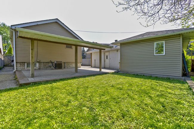 793 Tate Ave, House other with 2 bedrooms, 2 bathrooms and 6 parking in Hamilton ON | Image 35