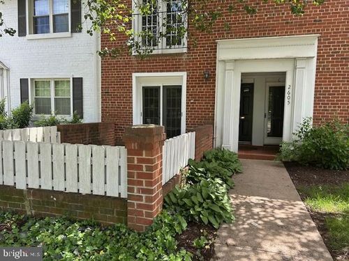 unit-a-2605 S Walter Reed Dr, ARLINGTON, VA, 22206-1216 | Card Image