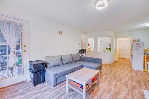 207-3738 Norfolk St, Burnaby, BC, V5G4V4 | Card Image