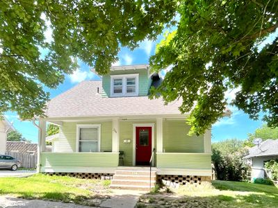 204 W 11th Street, Home with 3 bedrooms, 2 bathrooms and 1 parking in Atlantic IA | Image 1