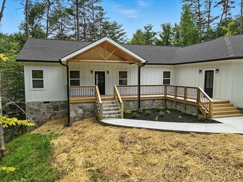 177 Cove Springs Dr, Dandridge, TN, 37725-2056 | Card Image