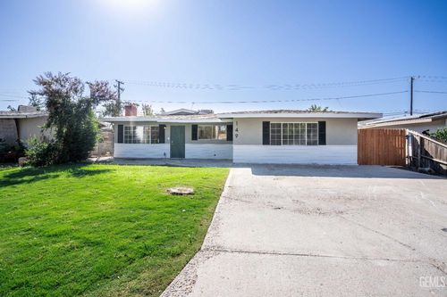  Cliff Avenue, Mc Farland, CA, 93250 | Card Image