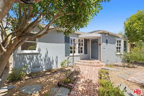 2001 Pearl Street, Santa Monica, CA, 90405 | Card Image