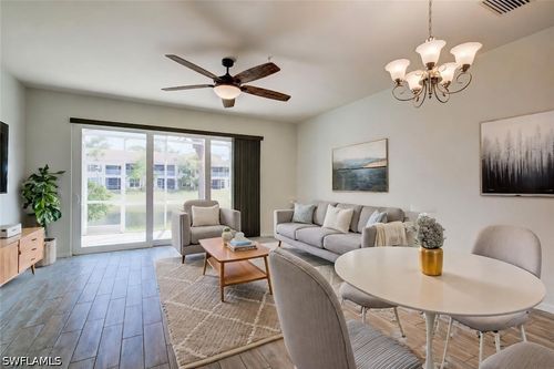 904 Hampton Cir, NAPLES, FL, 34105-4823 | Card Image