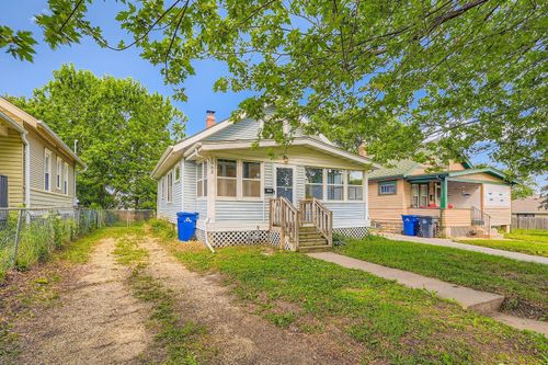 1083 Western Ave N, Saint Paul, MN, 55117-4842 | Card Image